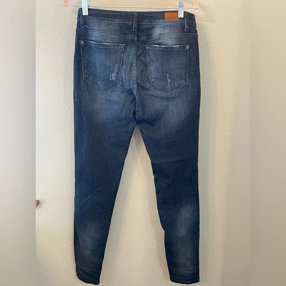 Judy Blue Dark Wash Skinny fit Jeans 7/28 casual preppy western denim distressed